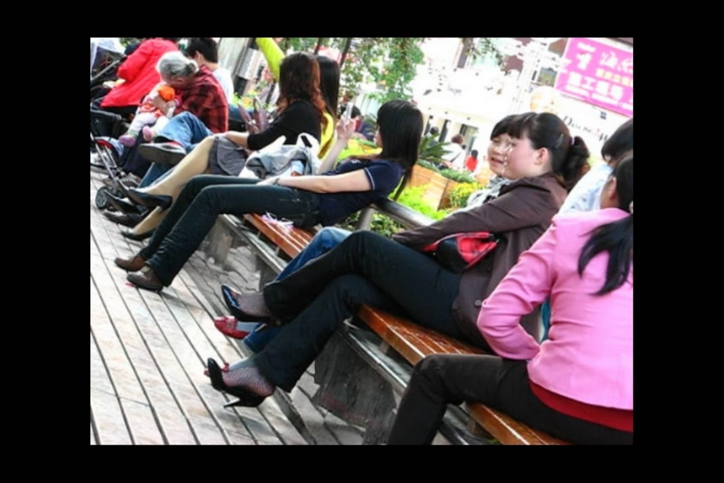 streetsnapshoep[00 00 45][20181209 202011 2]